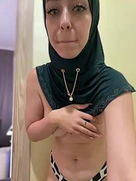 Chat +18 de LynaFrost ao vivo