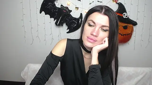 Chat +18 de MilaLoona ao vivo