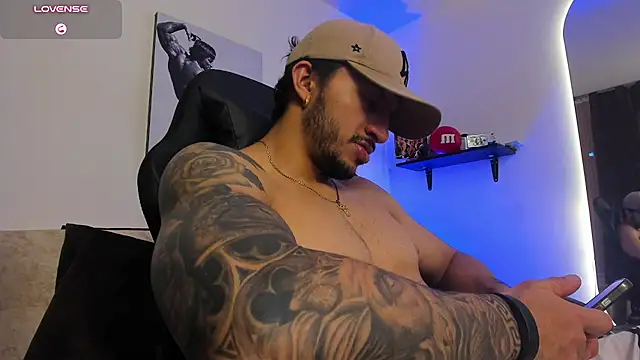 Chat +18 de LiamReigns_ ao vivo
