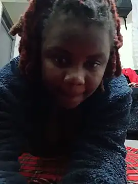 ebonyzoey Adlı Modelin Canlı XXX Sohbeti