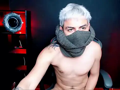 ALPHA_LATINO: απευθείας συνομιλία ΧΧΧ