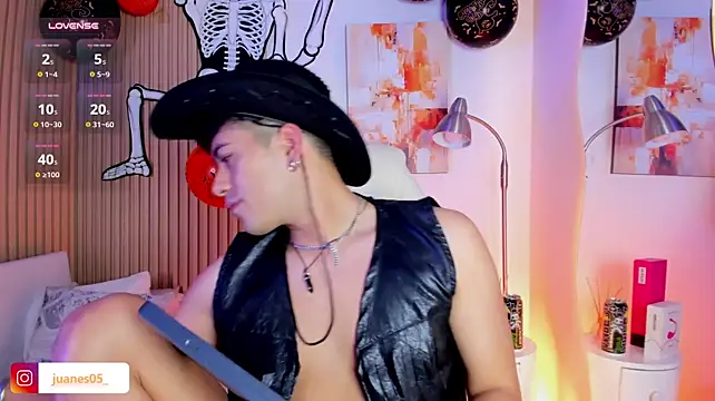 Chatroom XXX en direct de RyanClark_