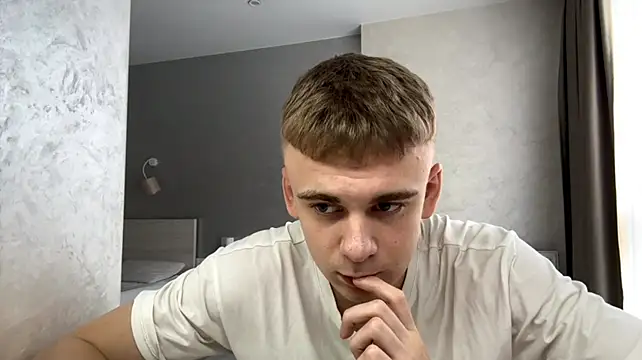 Онлайн чат XXX SoloFury