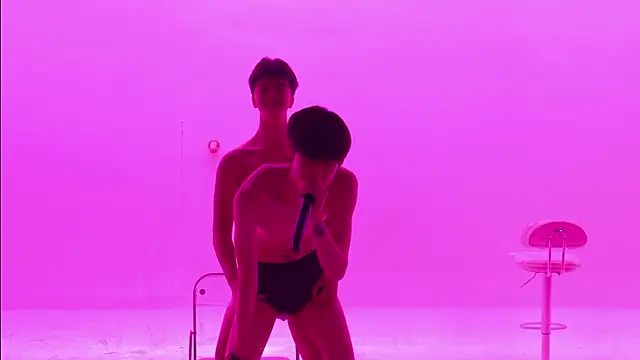 Alive-888のライブXXXチャット