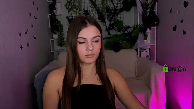 lisa_dark_ Adlı Modelin Canlı XXX Sohbeti