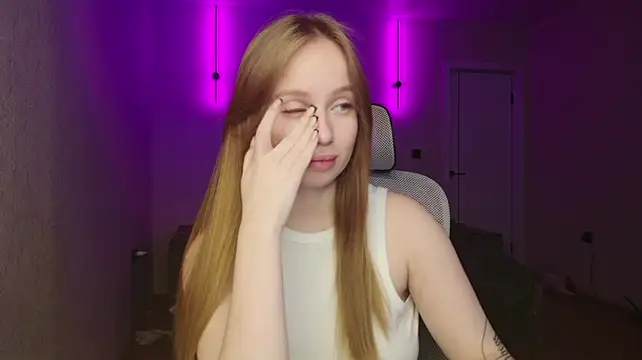 Chat XXX en directo de BunnyShinex