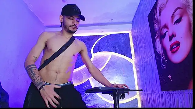 Онлайн чат XXX RitterBeyondLimits