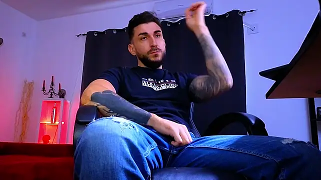 دردشة MightyAaron66 الجنسية المباشرة