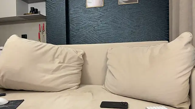 Chat +18 de Molly_Beauti ao vivo