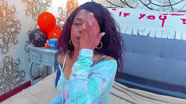 IndigoVelvet Live XXX-Chat