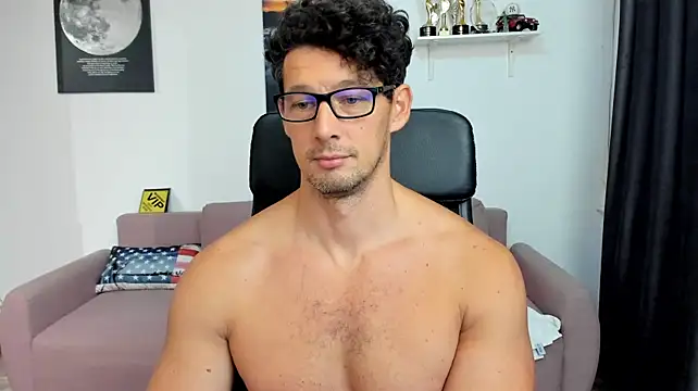 XXX chat uživo modela BrutusK08