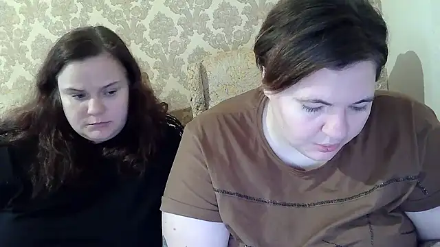 Chat +18 de EmmaXKristall ao vivo