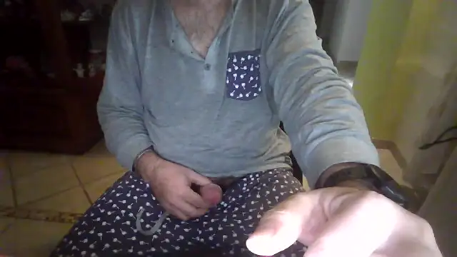 r5tt84's Webcam Show