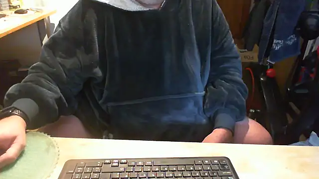 Owned_drone Live XXX-Chat