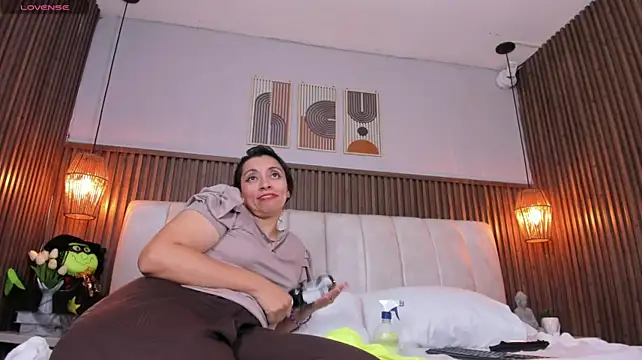 PerlaPreciosa's Live XXX Chat