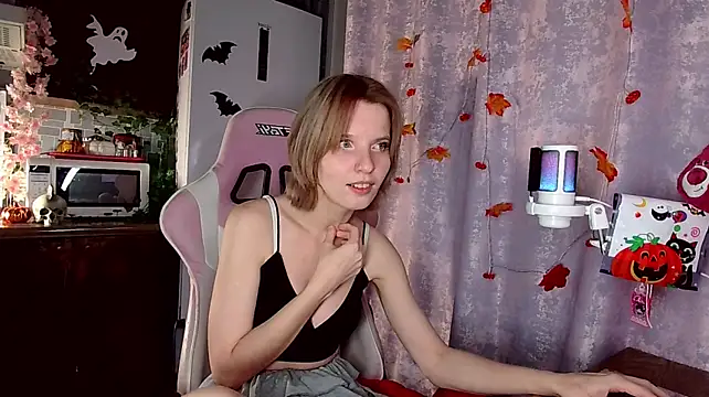Madelaineses' Live XXX Chat