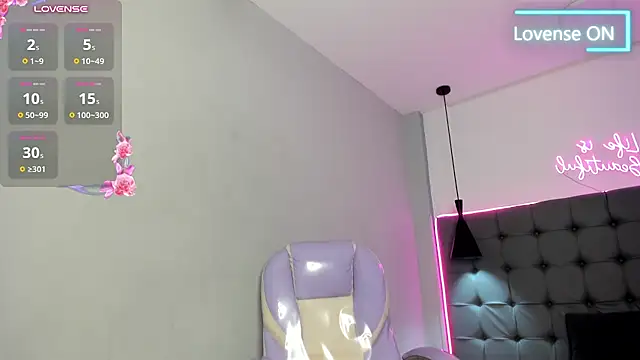 scarletcherry18 Live XXX Chat