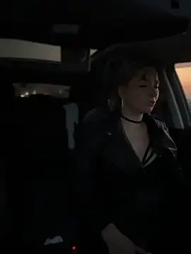 Crazy-Rosa Adlı Modelin Canlı XXX Sohbeti