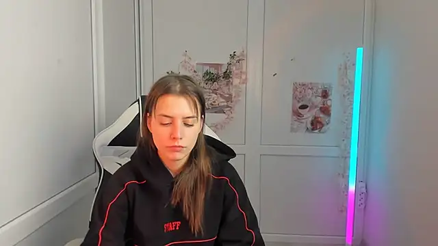 SoftBloomMira Live XXX-Chat