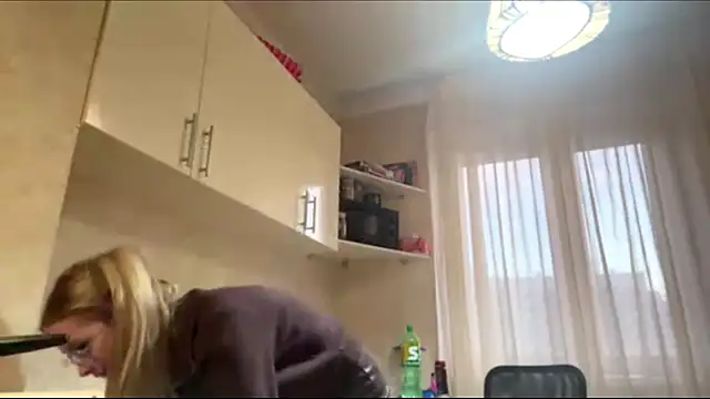XXX chat uživo modela MarkitaHersch