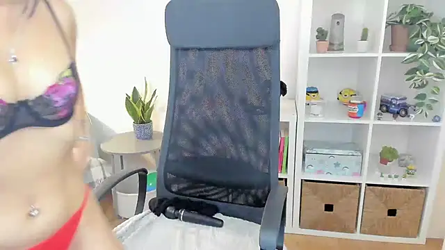 _BellaEvans_'s Live XXX Chat