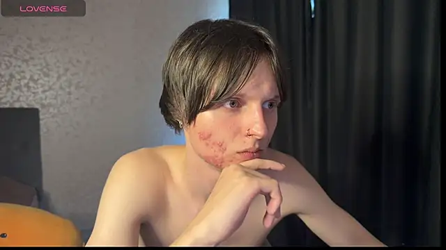 XXX chat uživo modela hotcutJake