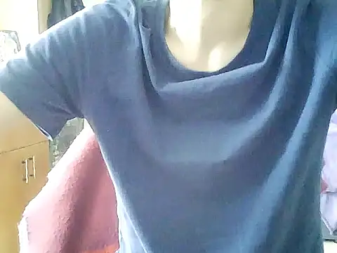 צ'אט XXX בשידור חי של YeahsGirl