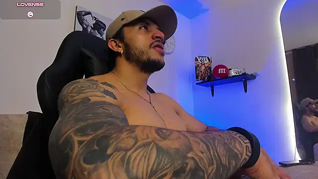 Chat XXX en directo de LiamReigns_