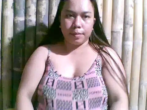 pinaychubbygirl Adlı Modelin Canlı XXX Sohbeti