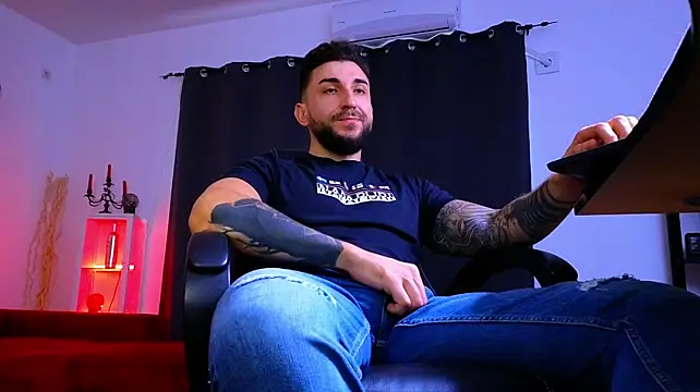 XXX chat uživo modela MightyAaron66