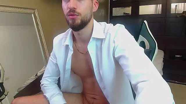 צ'אט XXX בשידור חי של FelixRook