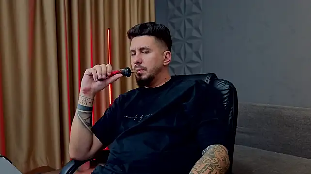 Živý XXX chat LoganStroud