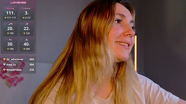 LunaXBaddieのライブXXXチャット