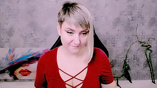 Djullia Chat XXX live