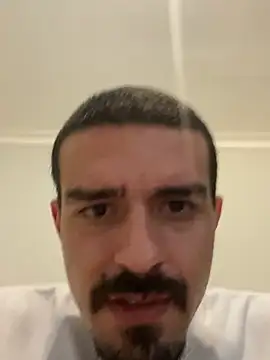 Chat +18 de Ivis1999 ao vivo