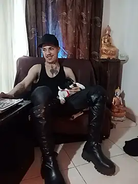 HannibalLester 라이브 XXX 채팅