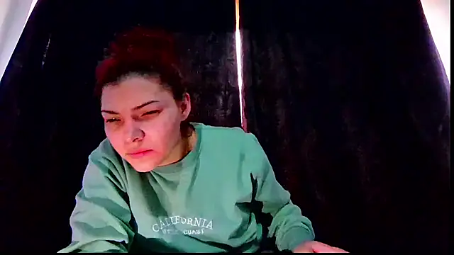 AlixDream_HL লাইভ XXX চ্যাট
