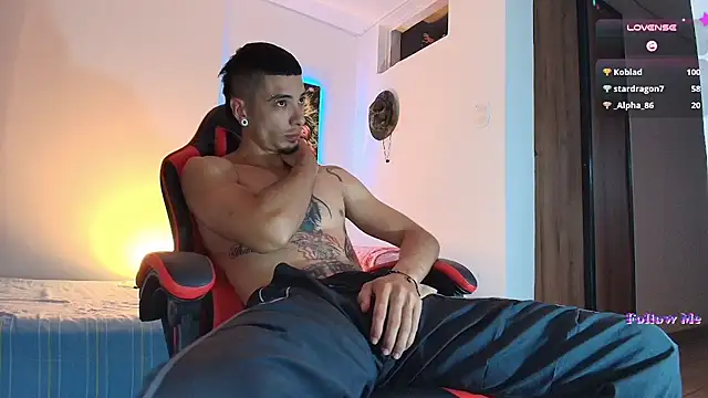Darkwin666 élő XXX-chatje