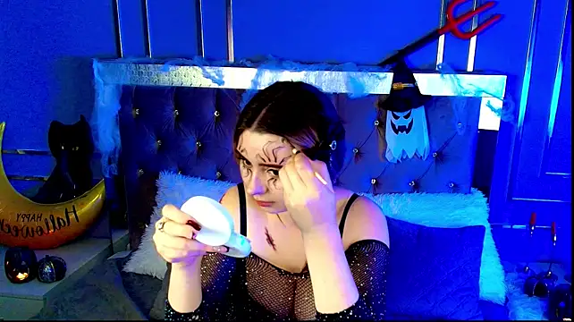 BeatriceAddams' Live XXX Chat