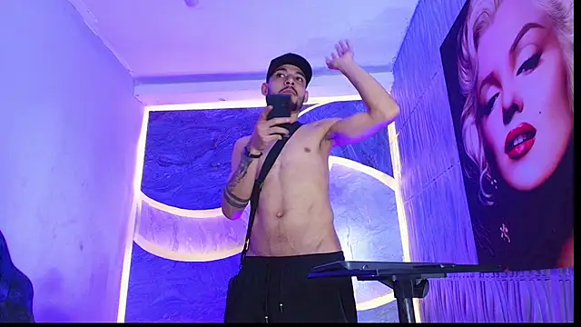 RitterBeyondLimits' Live XXX Chat
