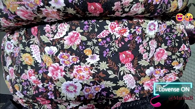 MarthaBのライブXXXチャット