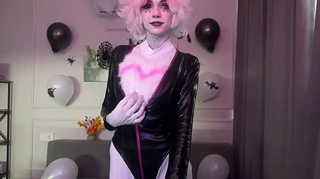 Show modela baybik na web-kameri