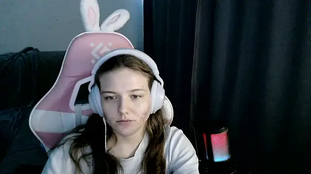 Chat +18 de HelenMo0n ao vivo