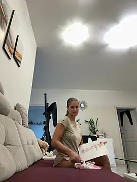 XXX chat uživo modela jennifer11772