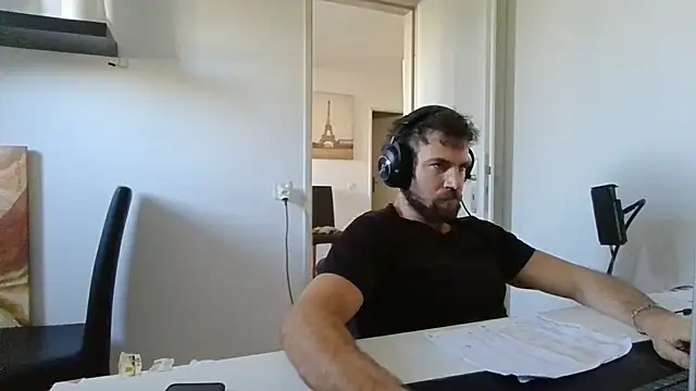 XXX chat uživo modela alpha-hunk