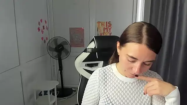 Chat +18 de BlushBerryy ao vivo