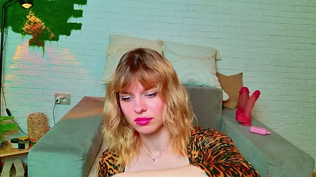_Alison__'s Live XXX Chat