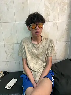 YT_11 Chat XXX live