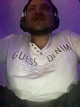 צ'אט XXX בשידור חי של GusanoDelicioso