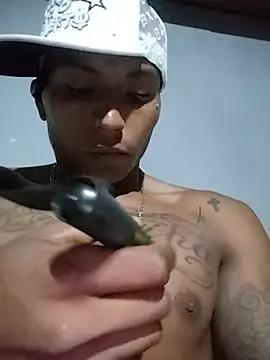 Kush19 Live XXX-chat